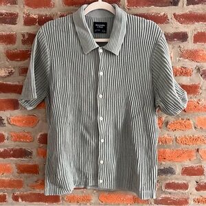 Abercrombie & Fitch Sage Gray Ribbed Men's Shirt